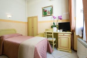 Economy Single Room room in Hotel Fiorita