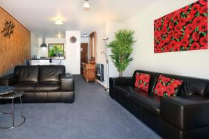 Two-Bedroom Motel Unit  room in Queenstown Holiday Park & Motels Creeksyde