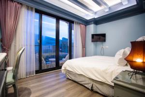 Phòng Giường Đôi Nhìn Ra Biển (Double Room with Sea View)