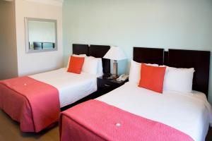 Double Room with Two Double Beds - Ocean Front  room in Hotel Sheldon