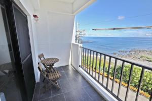 Phòng Giường Đôi có Ban công và Nhìn ra Biển (Double Room with Balcony and Sea View)