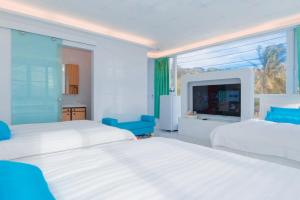 Phòng Gia Đình Nhìn Ra Biển (Family Room with Sea View)