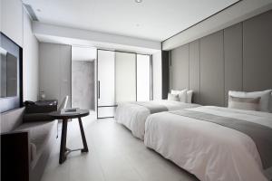 Phòng 2 Giường Đơn Có Bồn Tắm (Twin Room with Bath)