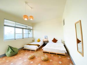 Phòng 4 Người Có Ban Công (Quadruple Room with Balcony)