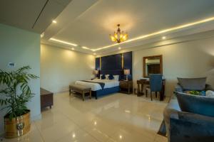 Presidential Suite room in Envoy Continental Hotel