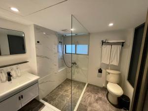 Phòng Đôi Loại Sang (Deluxe Double Room)