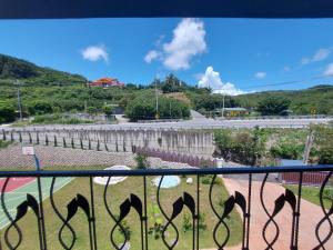 Phòng Giường Đôi Nhìn Ra Núi (Double Room with Mountain View)