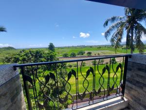Phòng Có Giường Cỡ Queen Nhìn Ra Vườn (Queen Room with Garden View)
