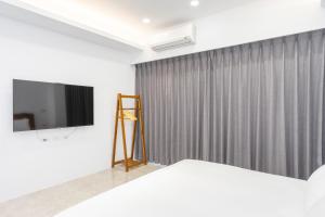 Phòng 4 Người Có Bồn Tắm (Quadruple Room with Bath)