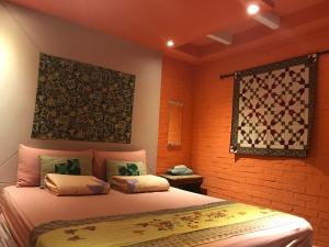 Phòng 3 Người Có Phòng Tắm Riêng (Triple Room with Private Bathroom)