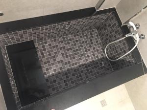 Phòng Giường Đôi Lớn Loại Sang (Deluxe Queen Room)