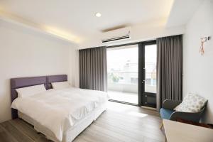 Phòng 4 người có ban công (Quadruple Room with Balcony)