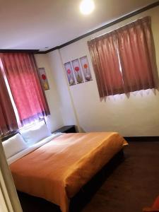 Phòng Giường Đôi Hạng Bình Dân (Budget Double Room)