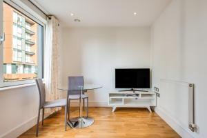 Studio Apartment room in Cosy Studio Apartment in Canary Wharf