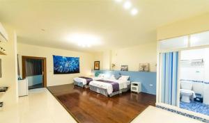 Phòng Gia Đình Có Vòi Sen (Family Room with Shower)