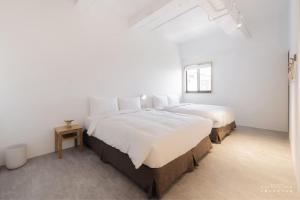 Phòng 4 Người Có Phòng Tắm (Quadruple Room with Bathroom)