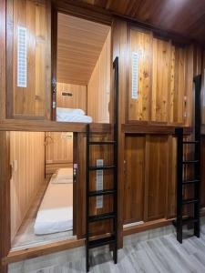 1 người trong phòng tập thể 1 giường tầng – Cả nam và nữ, không gồm đỗ xe (1 Person in 1-Bunk Bed Dormitory - Mixed, No Parking Included)