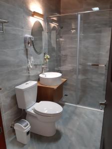Phòng Hạng Tiết kiệm Cho 4 Người (Economy Quadruple Room)