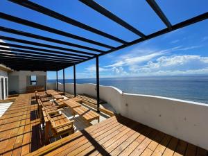 Phòng Deluxe hướng biển giường đôi (Deluxe Double Room with Sea View)