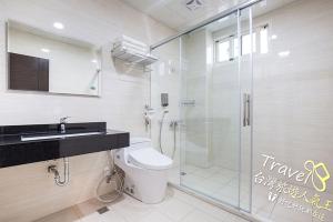 Phòng 4 Người Có Ban Công (Quadruple Room with Balcony)