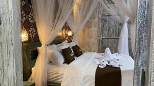 Suite Room with Pool View