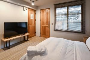 Phòng Giường Đôi Nhìn Ra Vườn (Double Room with Garden View)
