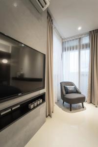 Phòng Giường Đôi Có Ban Công (Double Room with Balcony)