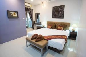 Phòng Superior Có Giường Cỡ King Với Dịch Vụ Đưa Đón Sân Bay 2 Chiều (Superior King Room with Round-Trip Airport Transfer)