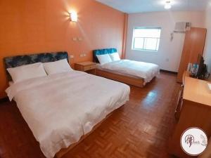 Phòng Tiêu Chuẩn 4 Người (Standard Quadruple Room)