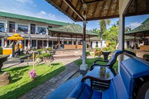 Bungalow Deluxe Nhìn ra Vườn (Deluxe Garden Bungalow)