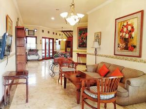 Căn Hộ (Apartment)