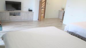 Phòng 4 Người Có Ban Công (Quadruple Room with Balcony)