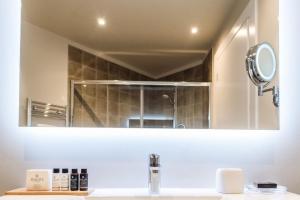 Superior Suite room in 33SolonosSuites