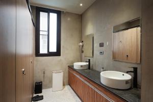Giường Dorm Nữ (4 người) (Female Dorm Bed (4 person))