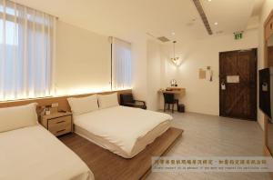 Phòng 4 người có phòng tắm (Quadruple Room with Bathroom)