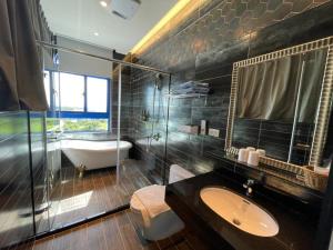 Phòng Có Giường Cỡ King Nhìn Ra Biển (King Room with Sea View)
