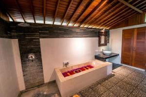 Biệt Thự Loại Sang Hướng Vườn (Deluxe Garden Villa)