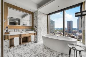 2 Double Premium High Floor