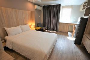 Superior Double Room room in Baan Tanwa - MRT Ratchadapisek