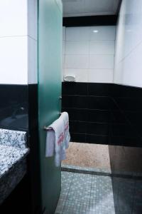 Phòng Đôi hoặc Hai Giường Đơn Loại Sang (Deluxe Double or Twin Room)