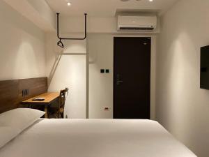 Phòng Cao Cấp Cho Hai Người (Superior Double Room)