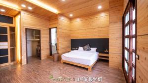 Phòng Có Giường Cỡ Queen Với Ban Công (Queen Room with Balcony)