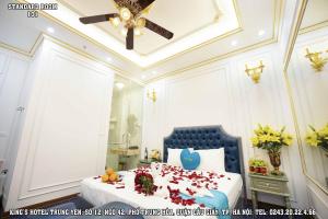 Phòng Tiêu Chuẩn Giường Lớn (Standard King Room)