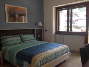 Double Room with Balcony room in Trastevere's Friends