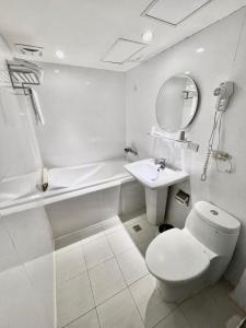Phòng Standard giường đôi (Standard Double Room)