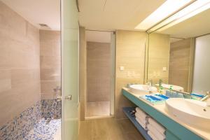 Phòng Nhật Cho Gia Đình 4 Người (Japanese Family Room for 4 People)