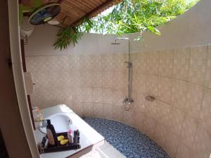 Bungalow Deluxe Nhìn Ra Khu Vườn (Deluxe Bungalow with Garden View)