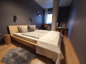 One-Bedroom Apartment room in InnerCity Apartments