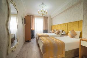 Superior Triple Room room in Miran Hotel