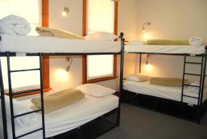 Bed in 8-Bed Mixed Dormitory Room room in Ashanti Lodge Backpackers